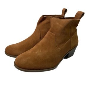 Vionic Joy Vera boots (NWOT)